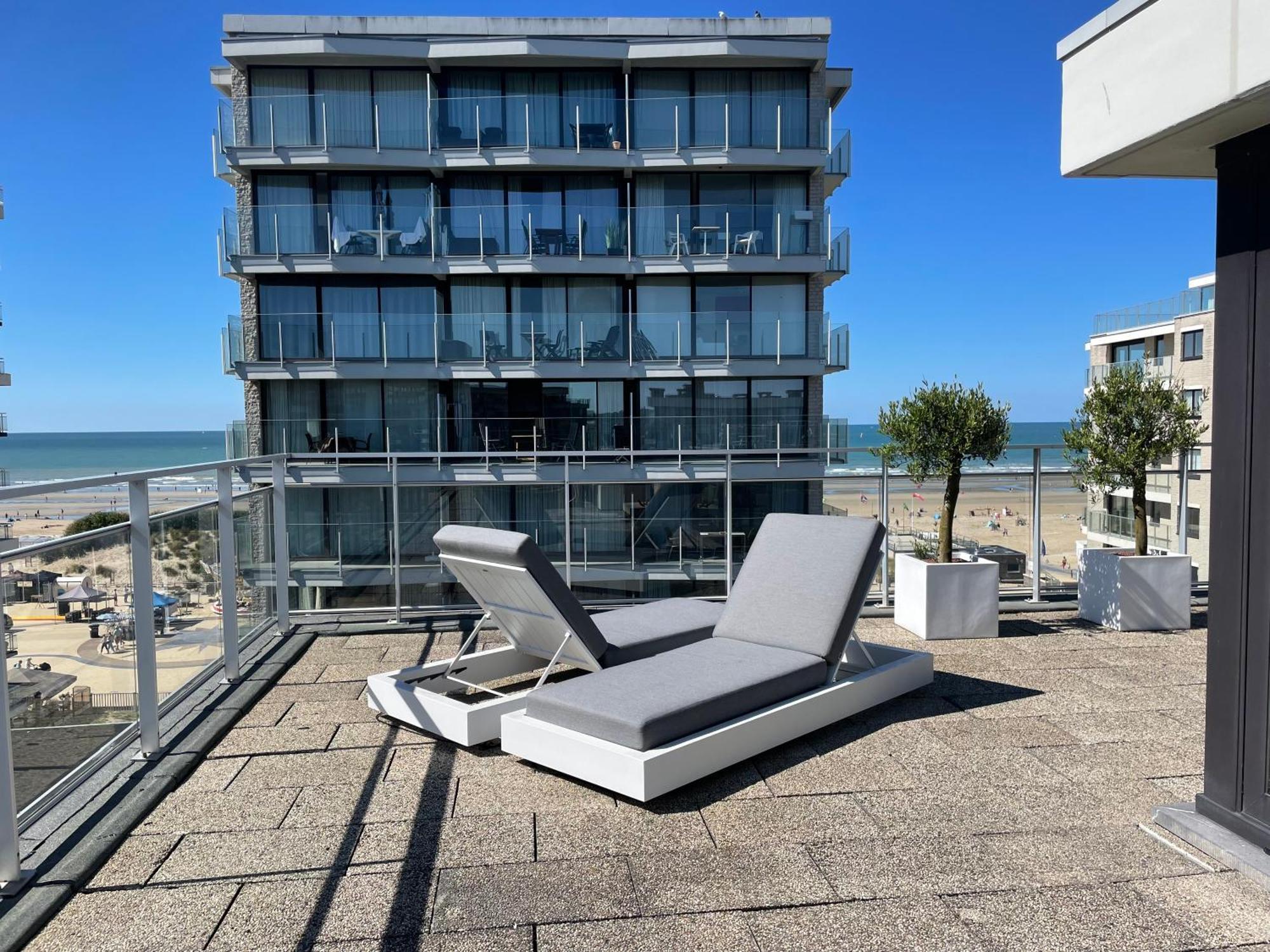 Apartment Sea View Penthouse De Panne